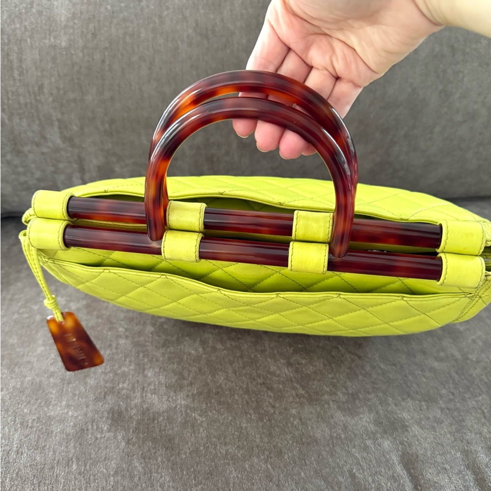 Authentic CHANEL Tortoise Top Handle Bag lime yellow leather guilted medium - Picture 6 of 16